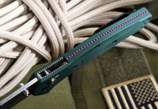 Складной нож Benchmade 940 Osborne Reverse Tanto c клинком из стали CPM-S30V, рукоять алюминий