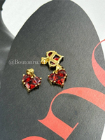 Подвеска в форме сердца красная в золотистом обрамлении