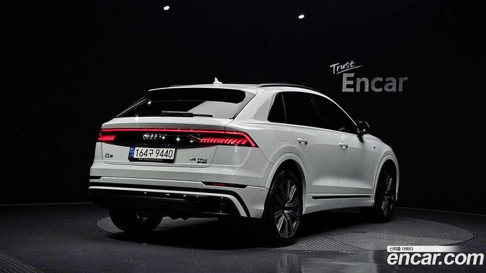 Audi Q8 55 TFSI Quattro Premium (03.2021)