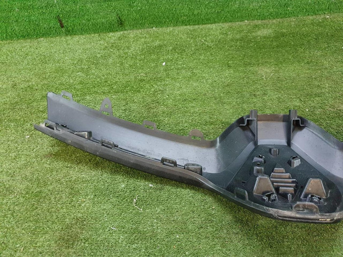 Накладка решетки радиатора Renault Arkana (2019-н.в.)