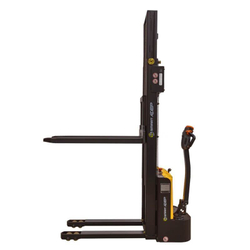 Штабелер электрический самоходный ESL122 (г/п 1.2 т, 3.6 м, Li-ion 80 Ач) SMART 64-0080