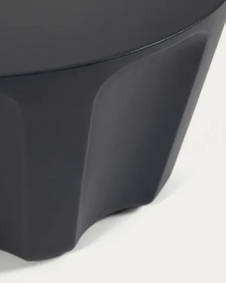 Журнальный столик из бетона Vilandra Ø60 см черный