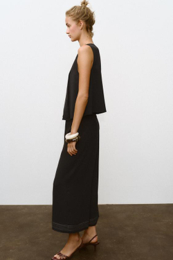 ZARA БРЮКИ-КЮЛОТЫ С ПЛИССИРОВАННЫМ НИЗОМ, ЧЕРНЫЙ