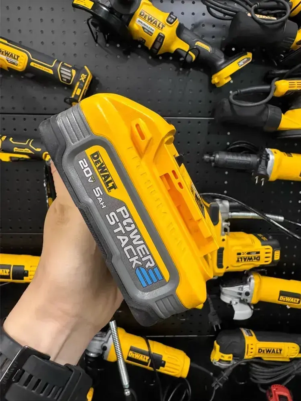 DEWALT DCBP520 Powerstack 20 В литиевая батарея 5 Ач перезаряжаемый легкий и портативный литий-ионный аккумуляторный инструмент