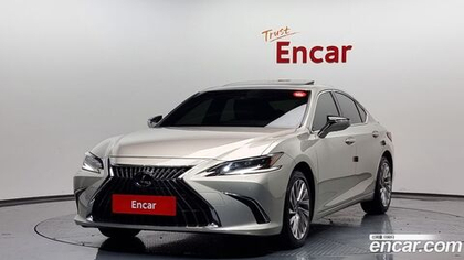 Lexus ES300h 7 Generation Executive (09.2022)