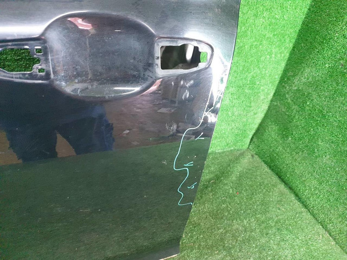 Дверь передняя левая Genesis G90 (2016-2022)