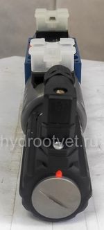 4WRE6W1-32-2X/G24K4/V - Пропорциональный распределитель с обратной связью по положению золотника без встроенной электроники Ду6, номинальный расход 32 л/мин, схема W1-