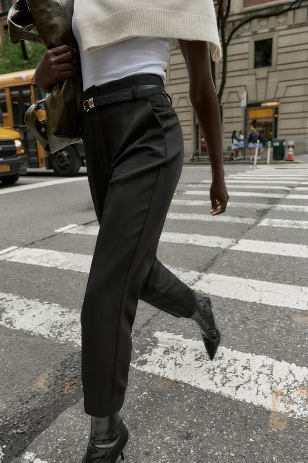 ZARA БРЮКИ С ВЫСОКОЙ ПОСАДКОЙ И РЕМНЕМ, ЧЕРНЫЙ