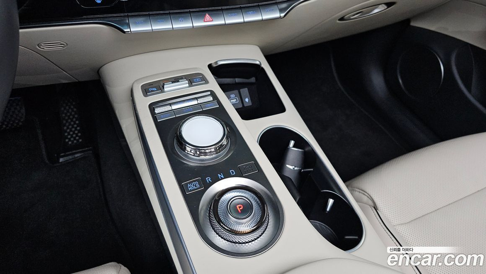 Genesis GV70 2.5T Бензин AWD (05.2022)
