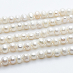 Жемчуг, размер около 5*6 мм, цена за отрезок 17 см (1/2 нити)