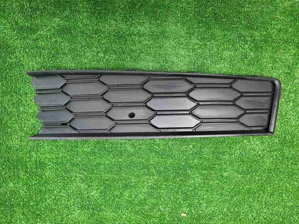 Накладка ПТФ правая Skoda Rapid 2 (2020-2023)