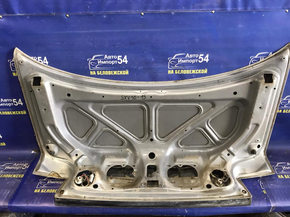 Крышка багажника TOYOTA CAMRY 1995