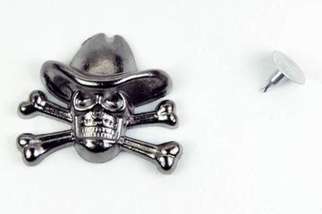 Клепка Роджер в шляпе