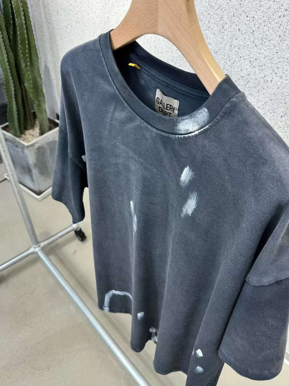 Футболка Gallery Dept