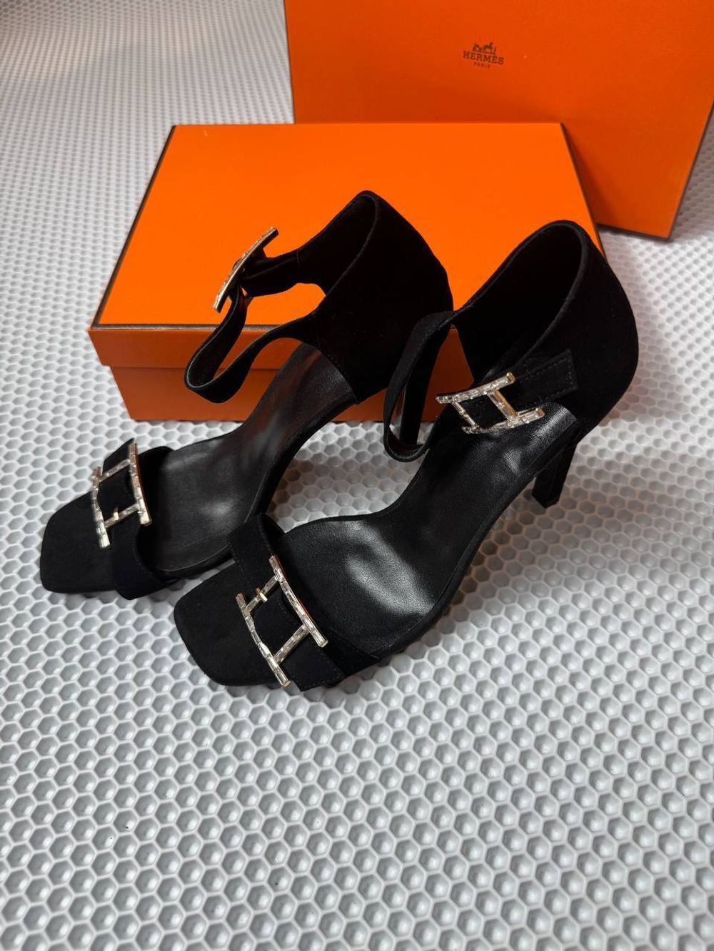 Босоножки Hermes