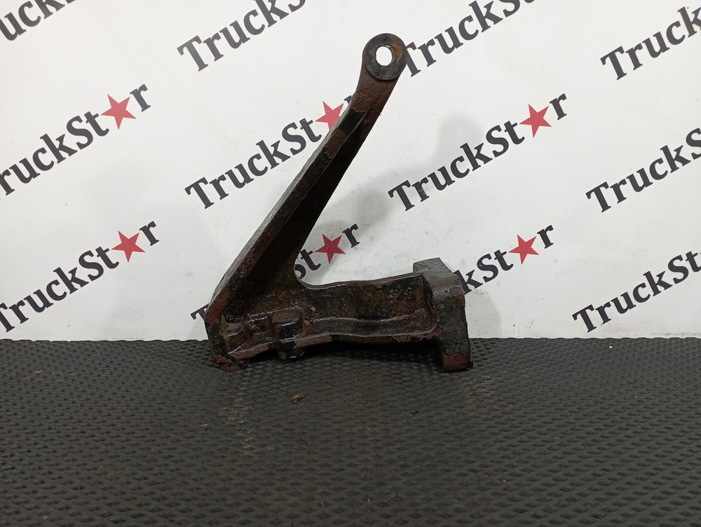 Кронштейн кабины правый 2023г.