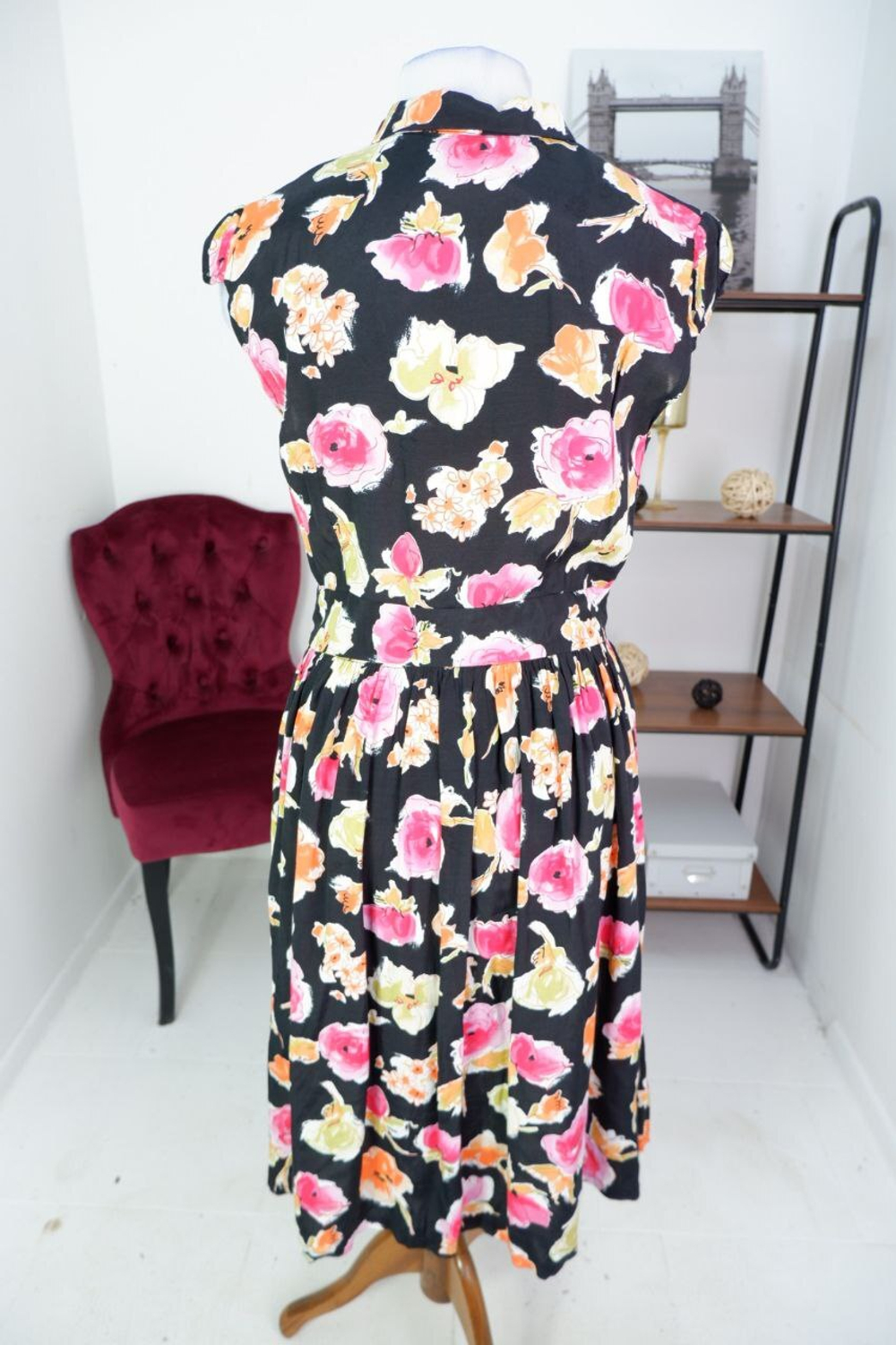 Платье контрастное из вискозы 46 размер