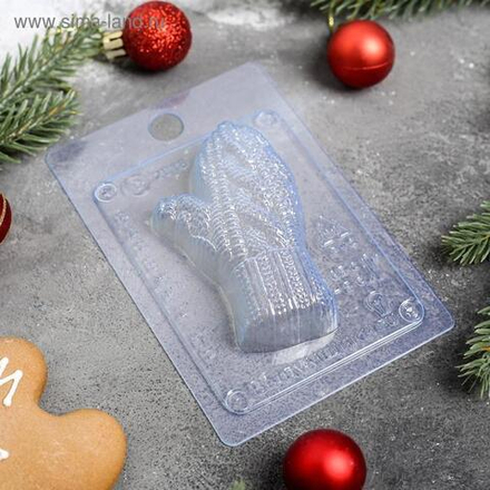 Пластиковая форма для шоколада новогодняя "Варежка"