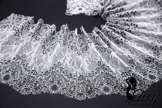 03-73 Кружево эластичные реснички 24 см, белый/серый