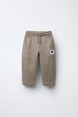 ZARA БРЮКИ С КОНТРАСТНЫМИ ДЕТАЛЯМИ И НАШИВКОЙ, СВЕТЛО-БЕЖЕВЫЙ