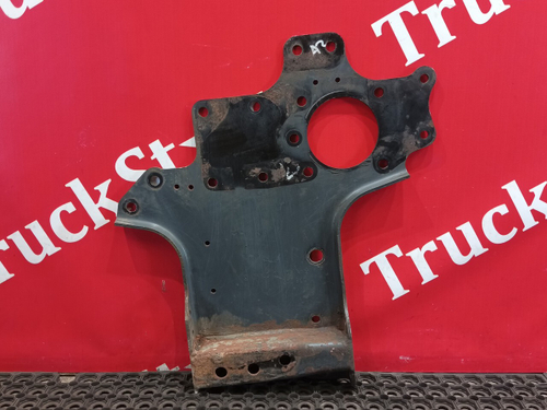 Кронштейн усилителя бампера левый