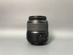 Nikon D3200 kit 18-55mm 3.5-5.6G VR 17000 кадров пробега.