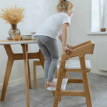 Растущий стул: натуральный дуб, белое сиденье