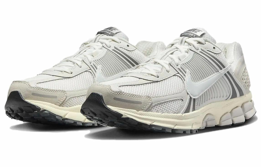 Кроссовки Nike Air Zoom Vomero 5