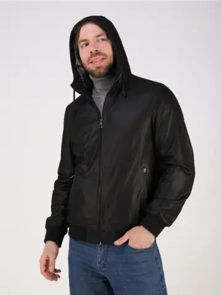 Кожаная куртка демисезонная замшевая с капюшоном