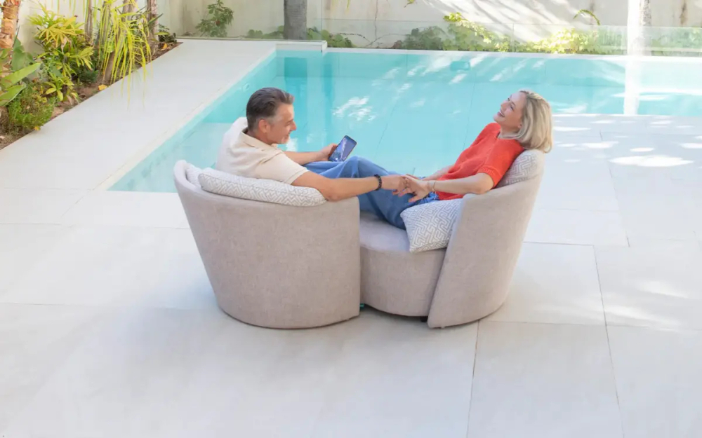 Диван поворотный Infinity XL + 2 подушки 62 x 54 см