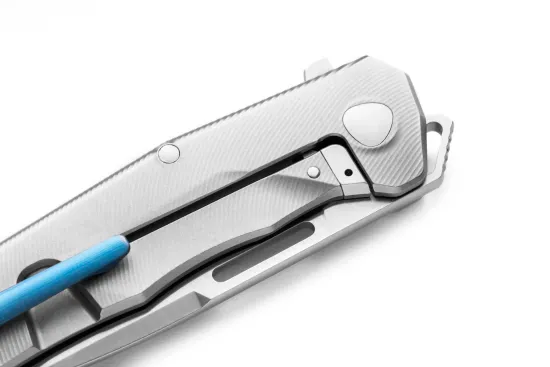 Нож складной Lion Steel Q4ttro Q4 GY - сталь MagnaCut, рукоять серый титан