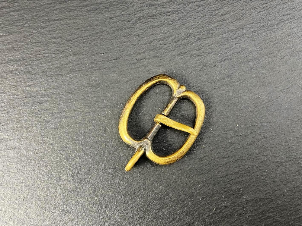 Пряжка. Европа 17 в.