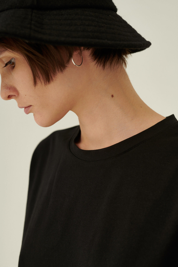 Футболка черная из хлопка