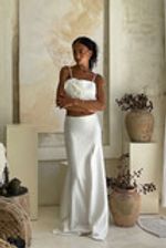 Юбка макси из атласа кремового цвета