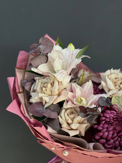 Букет в фиолетовой гамме для Мамы