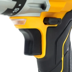Дрель-шуруповерт аккумуляторная (JCB-18DD-B-E) 18V, max 45Nm в комплекте с зарядным устройством (JCB-18VFC-E) 2.4A и батареей аккум(JCB-20LI-E) 2.0AH JCB JCB-18DD-2X-E