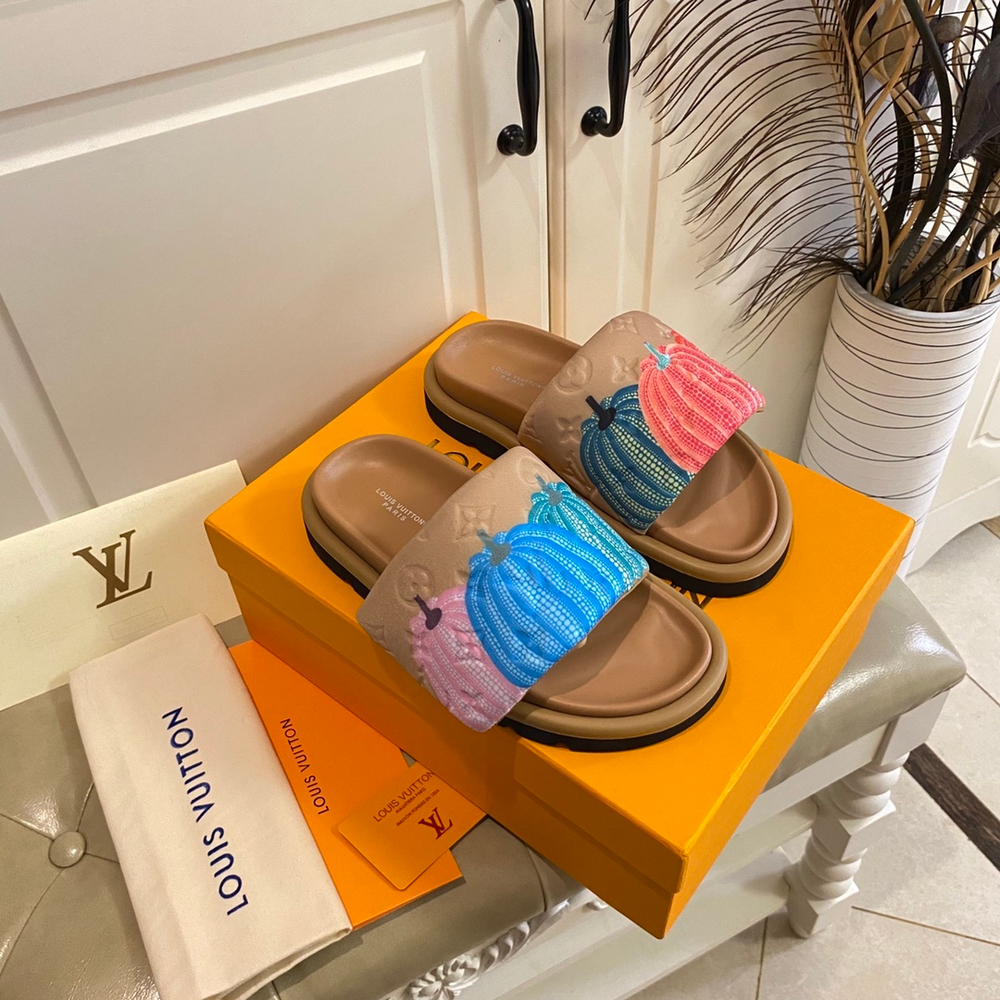 Louis Vuitton Pool Pillow Flat Comfort Mule