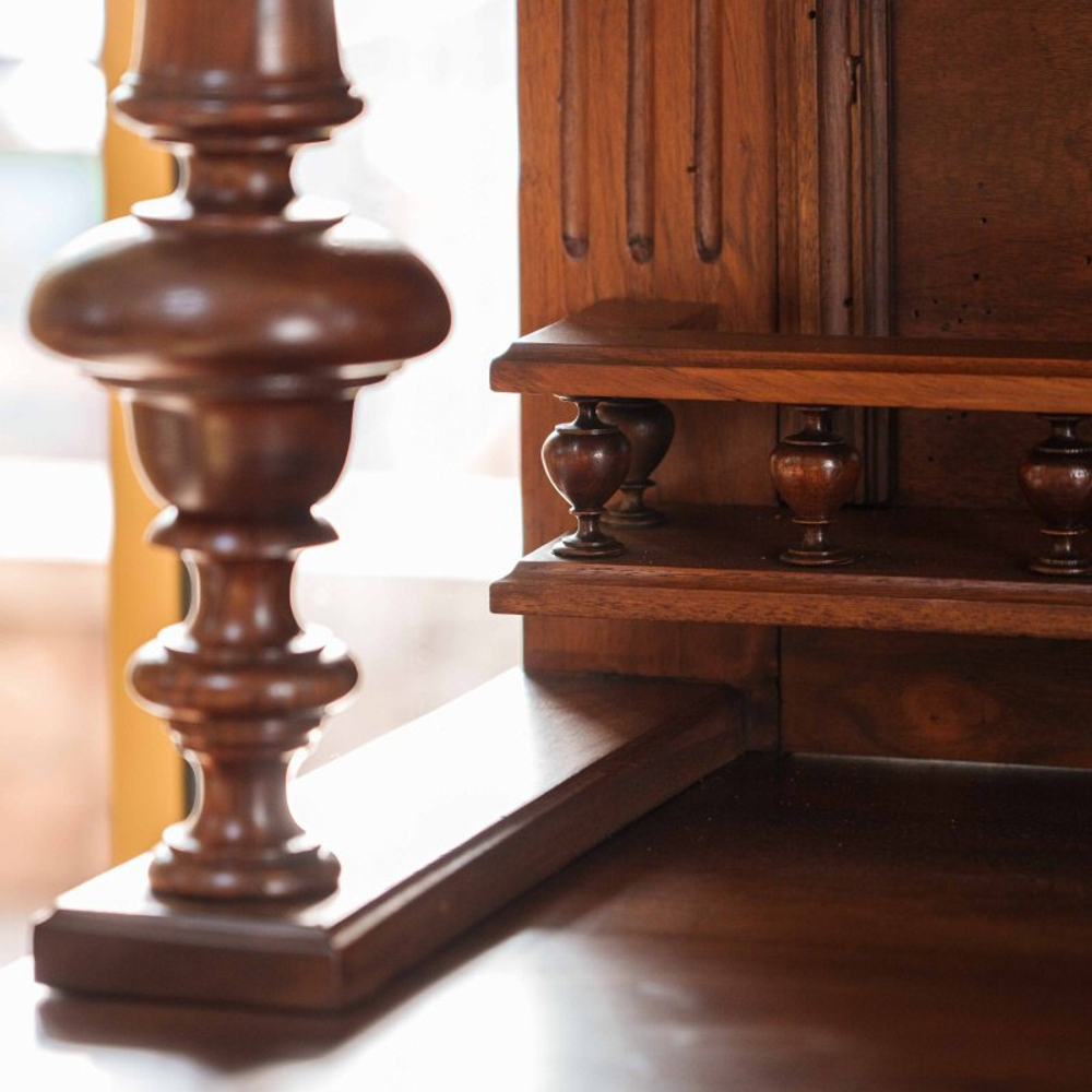 Буфет в стиле Ренессанс