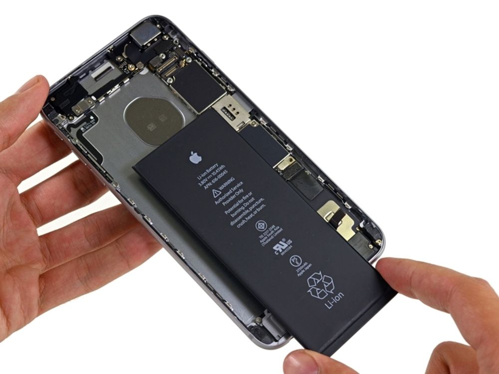 Замена аккумулятора iPhone 6 Plus