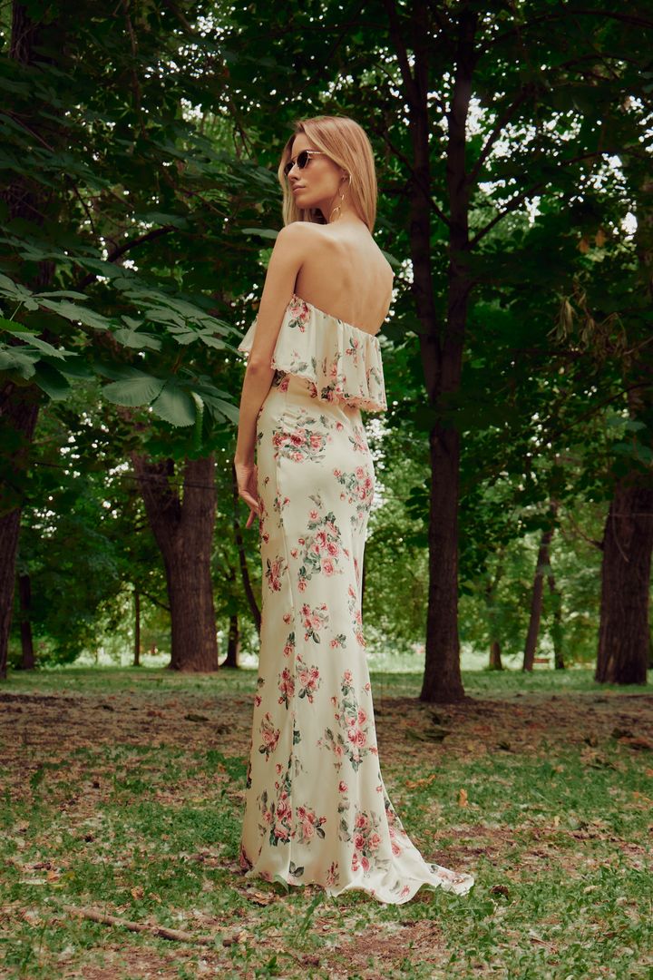 Платье с воланом короткая подкладка