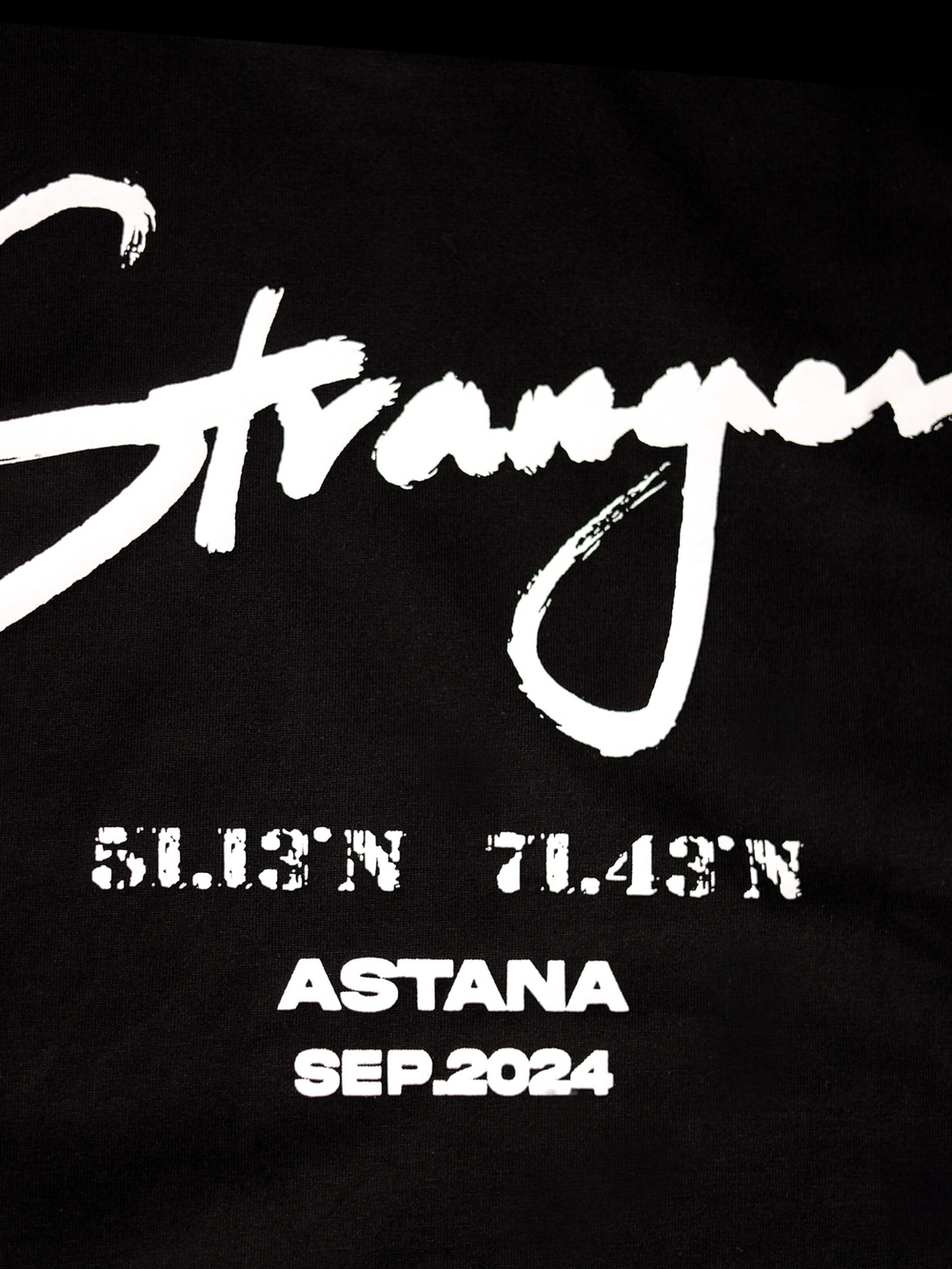 Лонгслив "Stranger" Черный