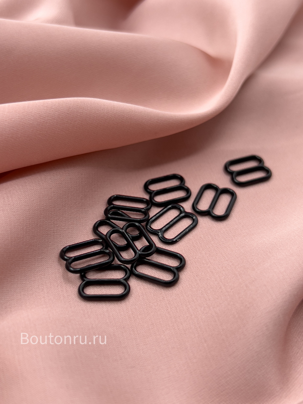 Регулятор черный пластиковый