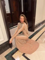 Платье с открытой спиной и шлейфом, Бежевый