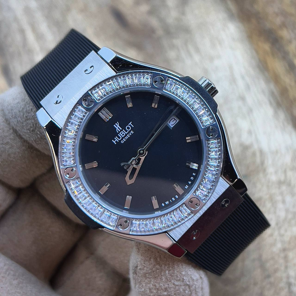 Часы Hublot