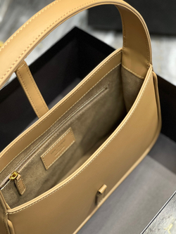 Saint Laurent Le 5 à 7 Hobo Bag