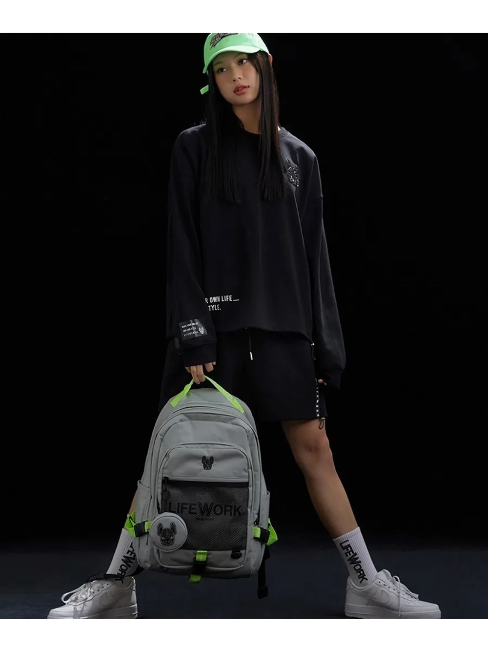 Сумка-рюкзак с сетчатым карманом