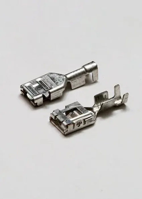 DELPHI 15344768. Контакт реле серого монтажного Калина под провод 1.5-2.5 мм.кв.