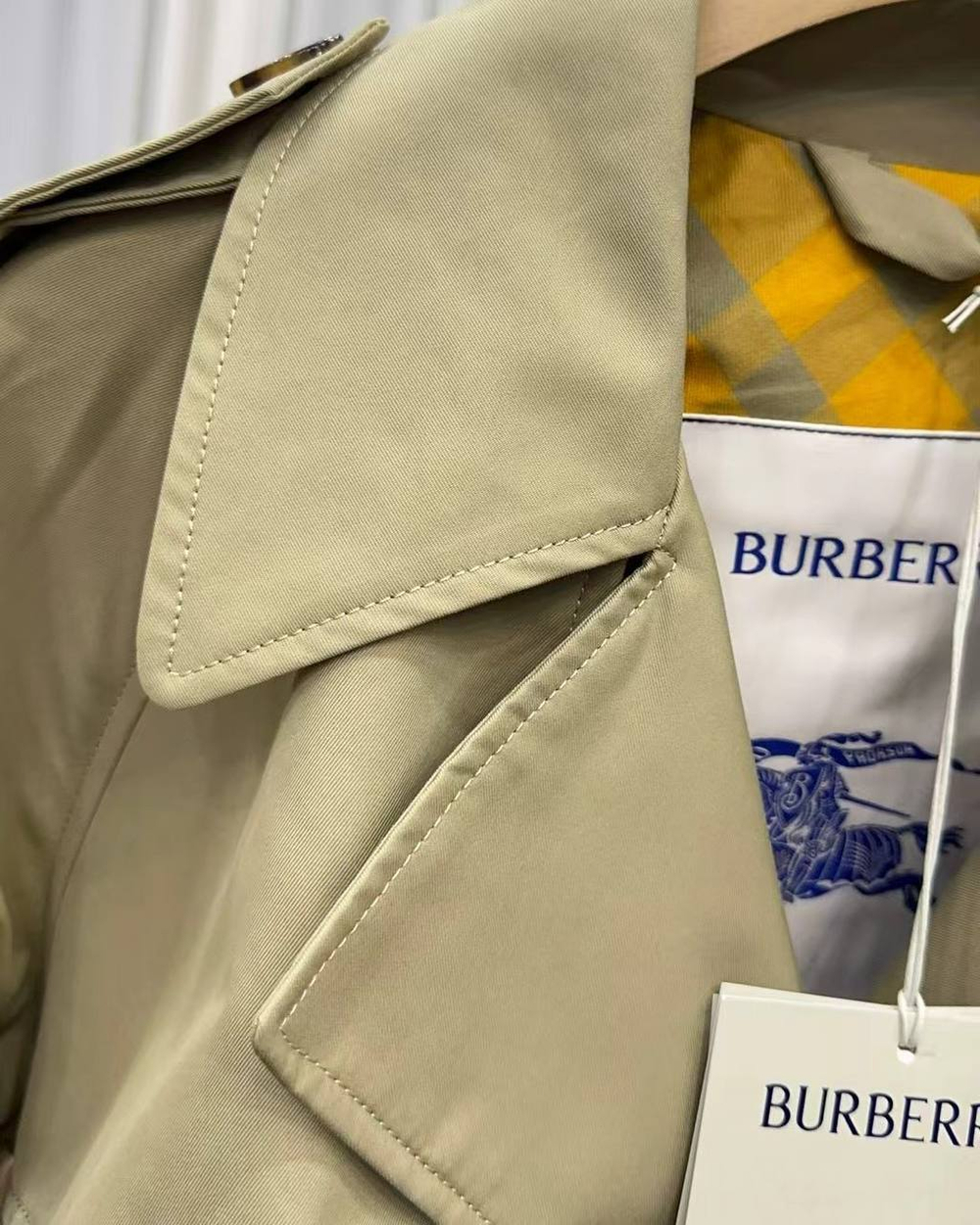 Плащ Burberry