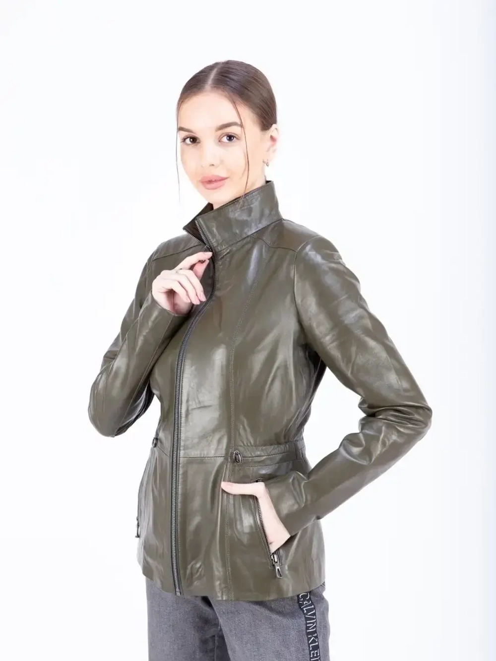 Куртка женская из натуральной кожи