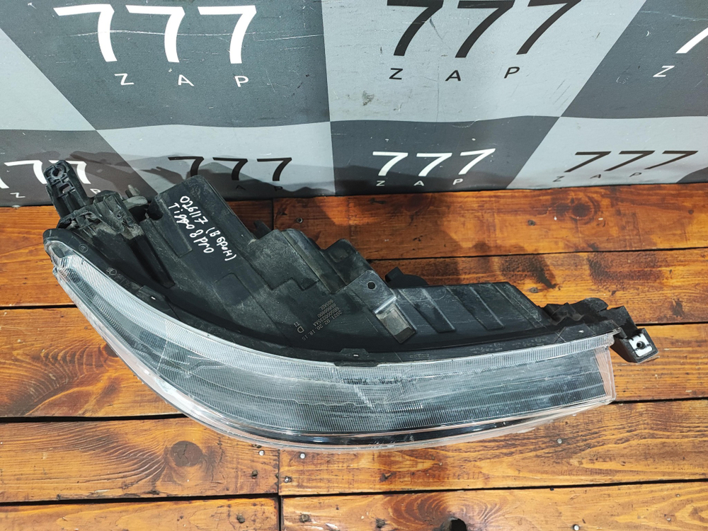 Фара правая LED Chery Tiggo 8 Pro 21-нв Б/У Оригинал 605000235AA